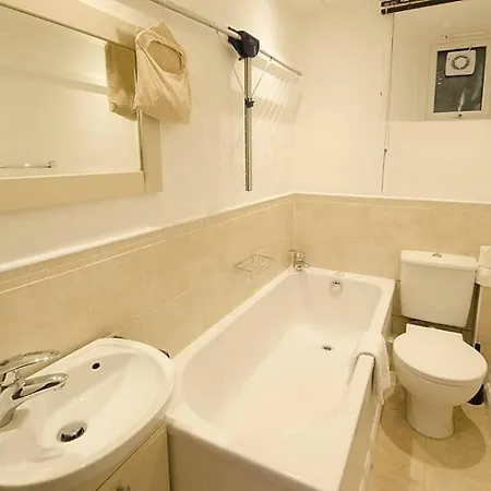 Woodland Crag Cottage, *